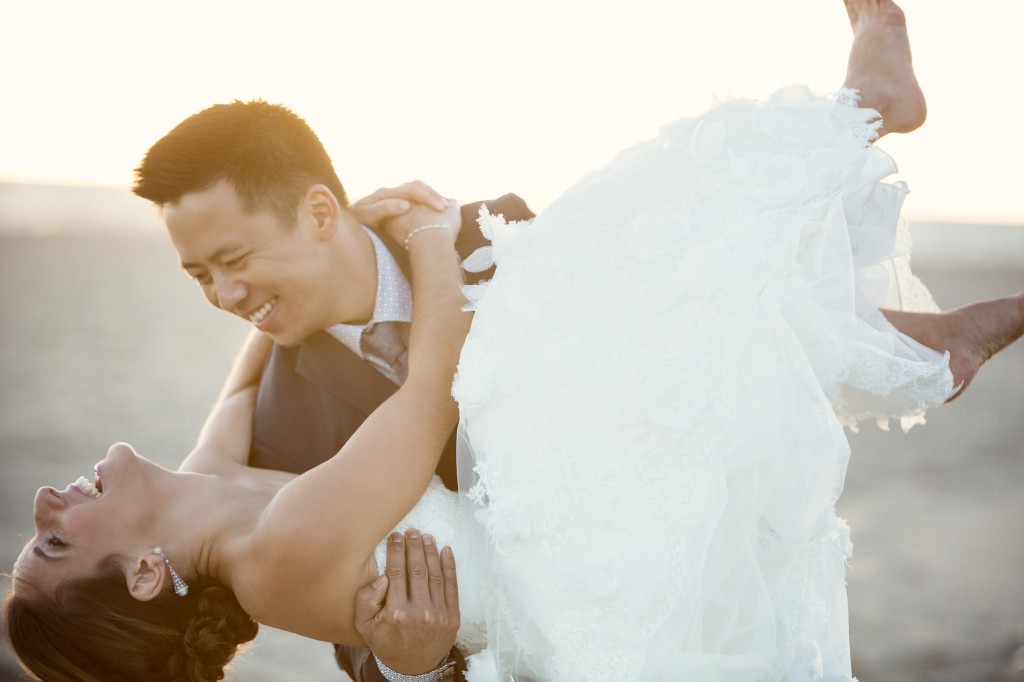 beach wedding in santa monica photo